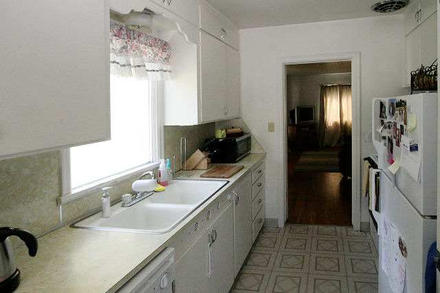 1015  E 34th Ave - Photo 4