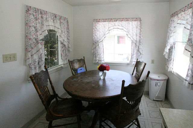 1015  E 34th Ave - Photo 5