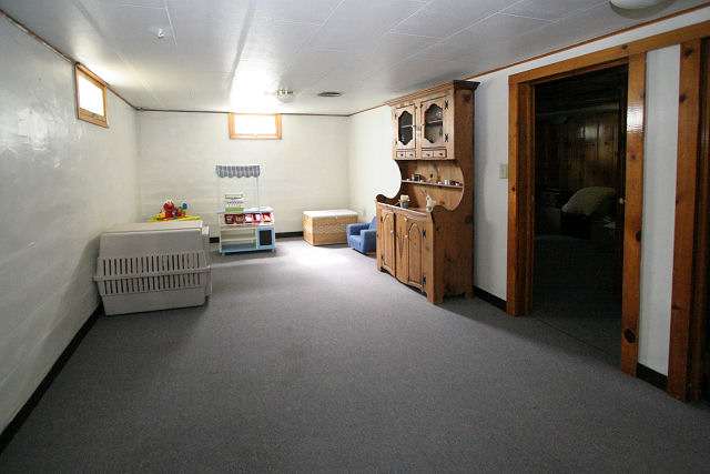 1015  E 34th Ave - Photo 8