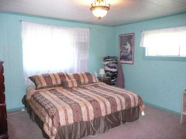 2222  N Normandie - Photo 5