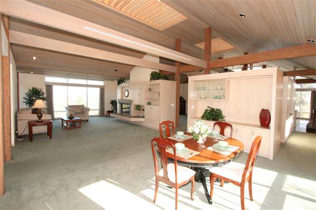 1923  E ESTATES - Photo 3