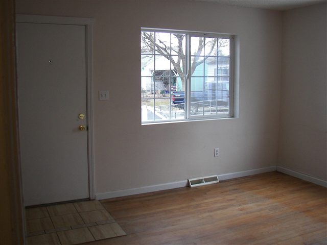 4612  N WARREN Rd - Photo 6