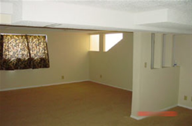 2606  W Woodside Ave - Photo 6