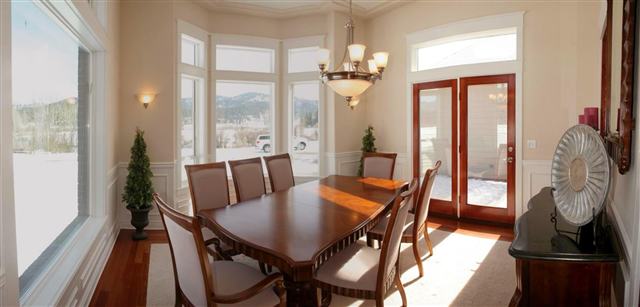 13518  E Peone Valley Ln - Photo 4