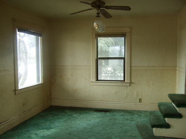 1619  N Stone St - Photo 3