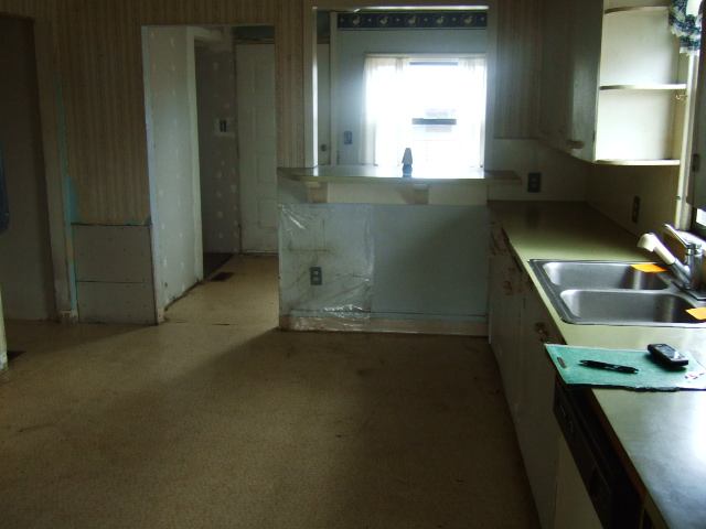 1619  N Stone St - Photo 4