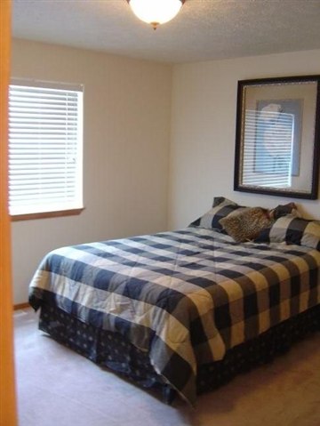 1226  W Bismark Ave - Photo 6