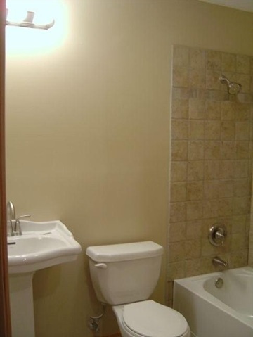 1226  W Bismark Ave - Photo 9
