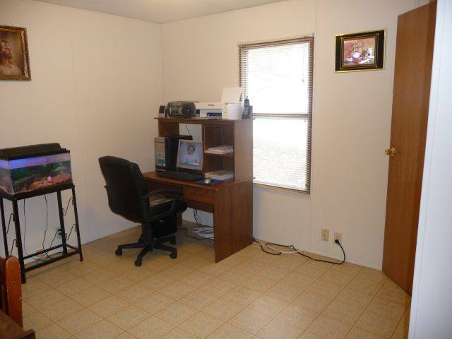 1504  S Milton St - Photo 9