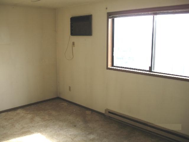 411 Clay St - Photo 5