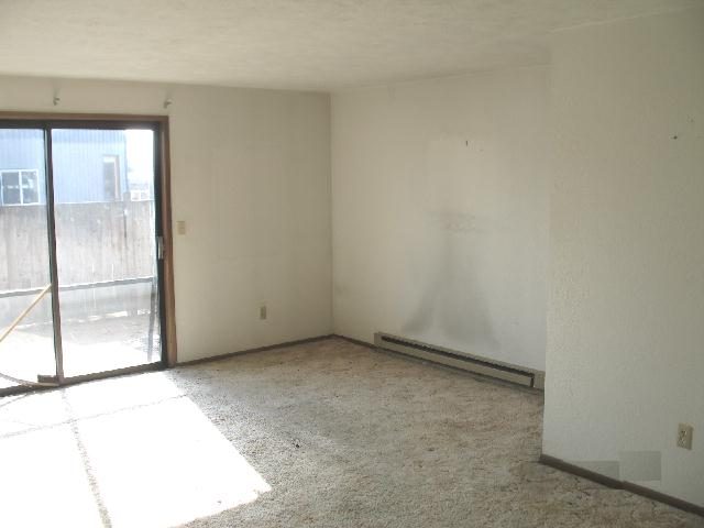 411 Clay St - Photo 6