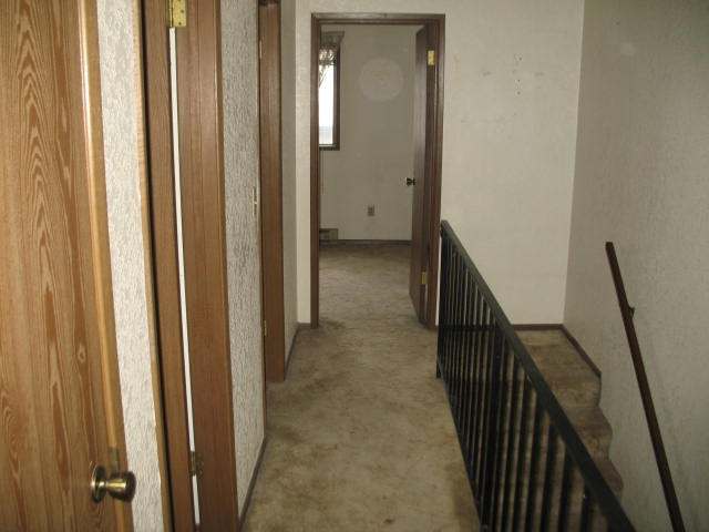 411 Clay St - Photo 9