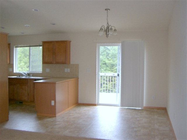 3318 Meadow Glen - Photo 3