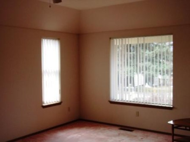 1200  N Main St - Photo 5