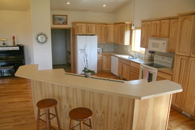 3225  N Campbell Rd - Photo 3