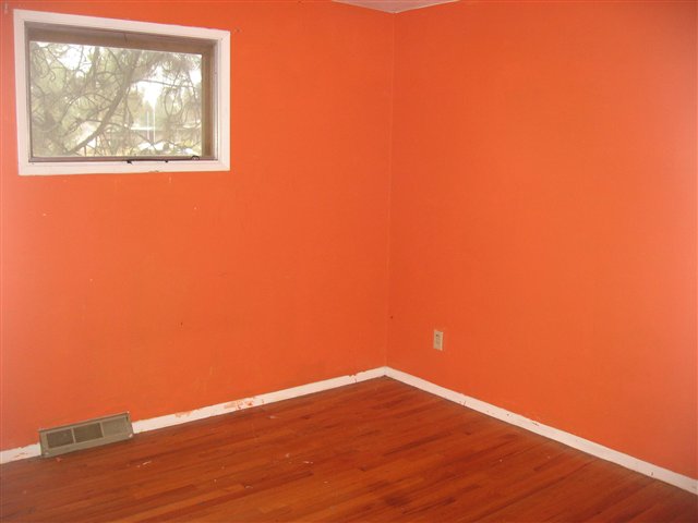 8223  N Howard - Photo 8
