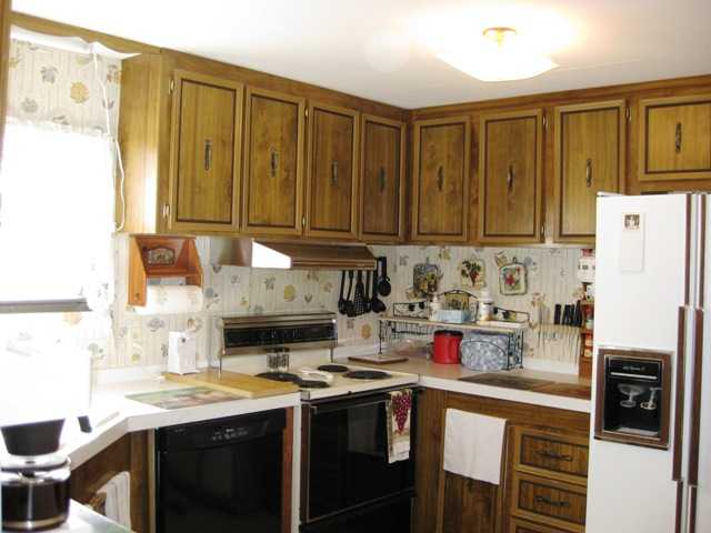 10010  E 9th Ave - Photo 4