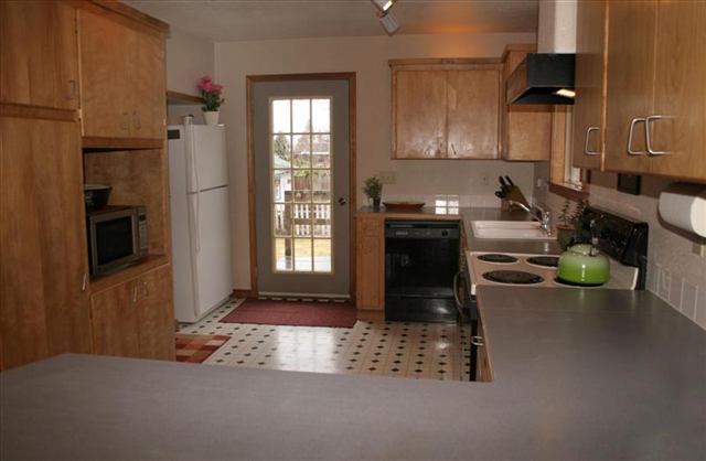 703  E 32nd Ave - Photo 3