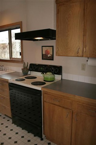 703  E 32nd Ave - Photo 4