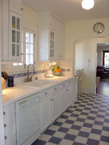 1115  W 23rd Ave - Photo 3