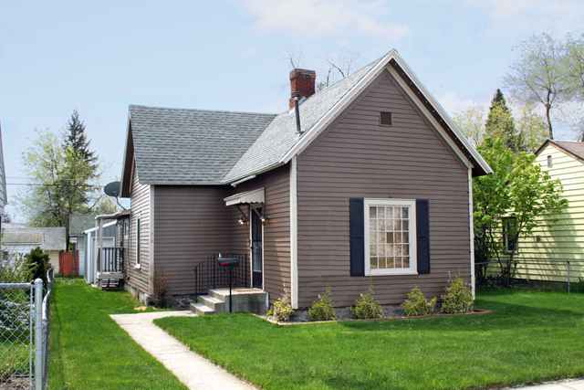 718 E Gordon Ave - Photo 1