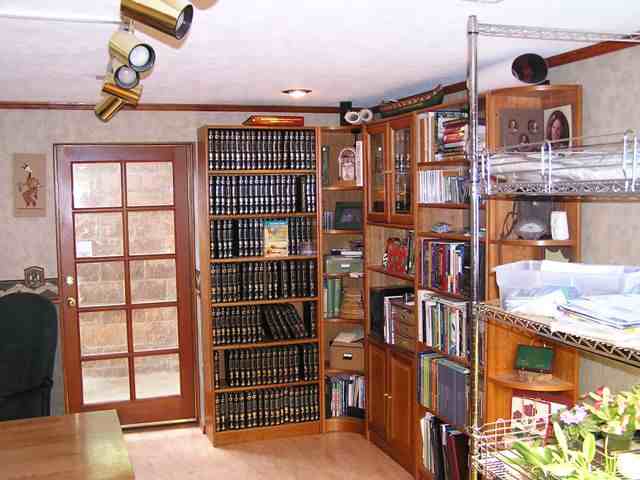 15628  N Freya St - Photo 7