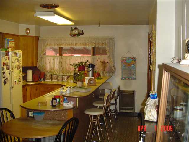 1028  E BROAD - Photo 3