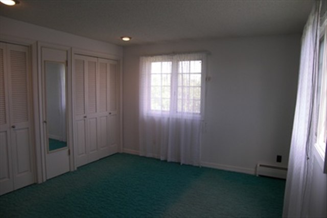 403  W 6th St - Photo 6