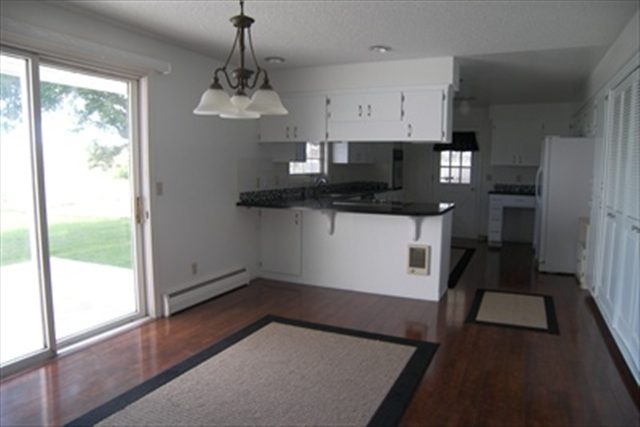 403  W 6th St - Photo 8
