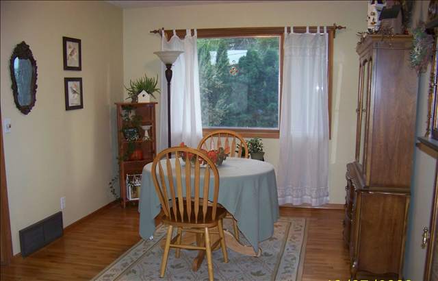 903  W Woodway - Photo 3