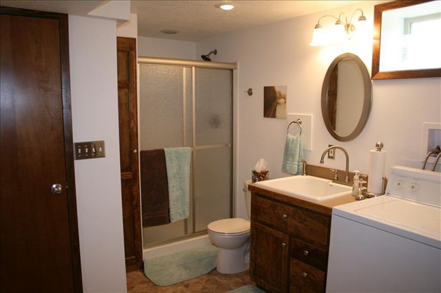 903  W Woodway - Photo 8