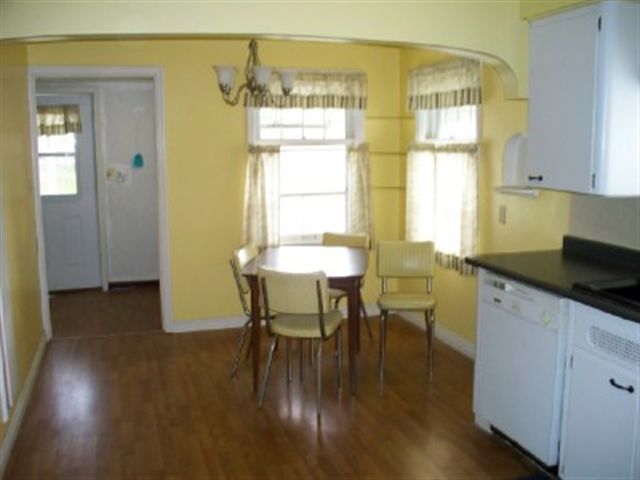 307  S 2nd - Photo 4