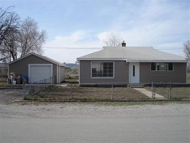1321 N LILY - Photo 1
