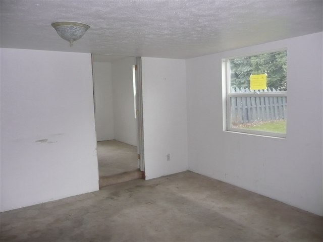 6913 E 3rd Ave - Photo 3