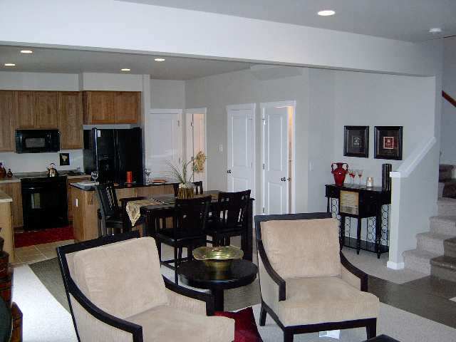 1630  N Holl Blvd - Photo 5