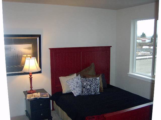 1630  N Holl Blvd - Photo 7