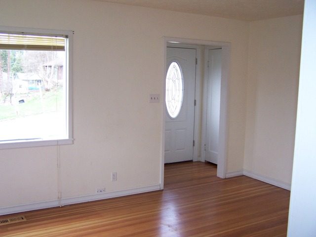 762  N Pine St - Photo 5