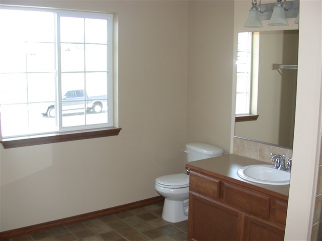 1033 S Harmony - Photo 5