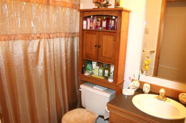 16421  E BROAD - Photo 5