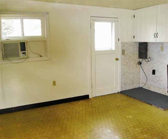 4603 E 6TH - Photo 4