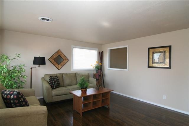 1323  E Joseph Ave - Photo 4