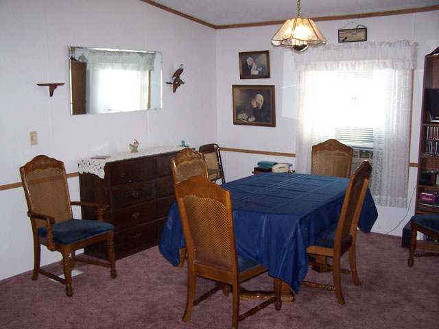 4112  E Center Rd - Photo 3