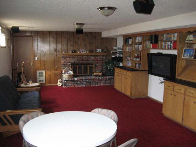 11821  N Normandie - Photo 8