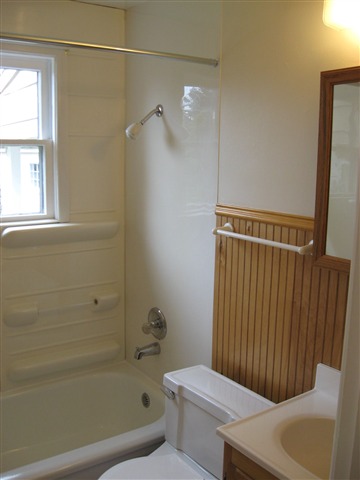 2418  E Rockwell - Photo 3