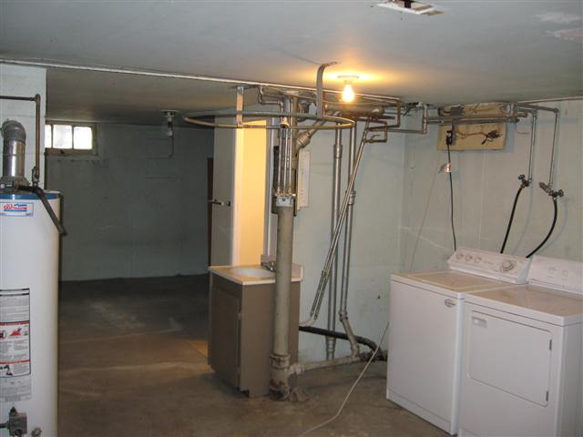 2418  E Rockwell - Photo 8