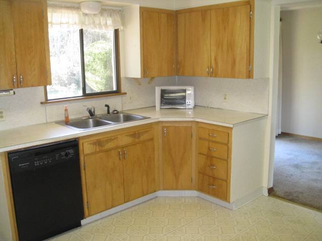 3323  W Rockwell Ave - Photo 4
