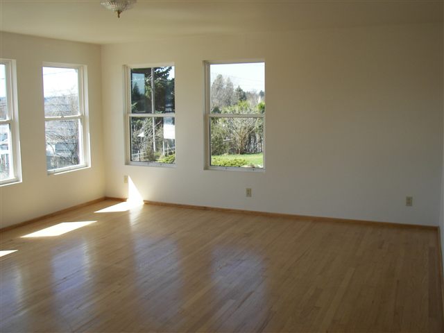 2225  W HOLYOKE - Photo 4