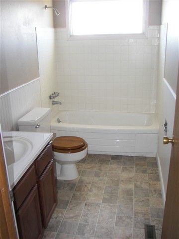 2225  W HOLYOKE - Photo 8