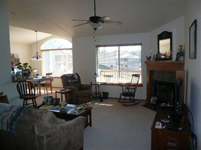 17120 N Dakota Ln - Photo 2