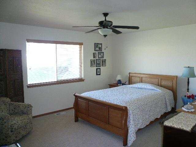 17120 N Dakota Ln - Photo 4